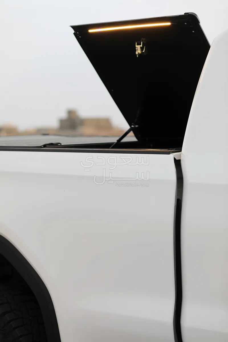 2025 جي ام سي سييرا اي تي 4