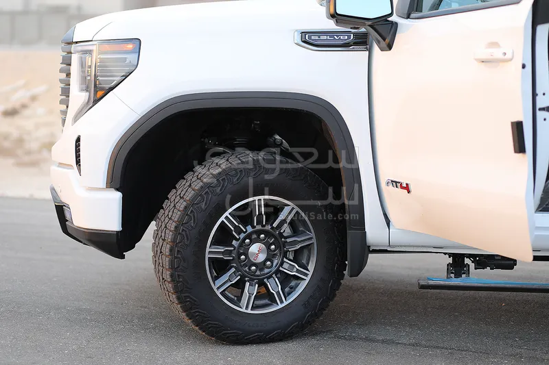 2025 جي ام سي سييرا اي تي 4