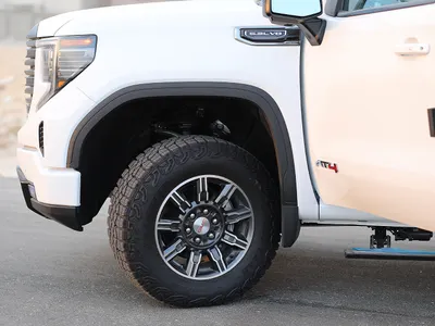 2025 جي ام سي سييرا اي تي 4