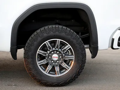 2025 جي ام سي سييرا اي تي 4