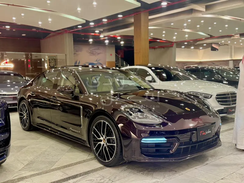 2023 بورش بانميرا 4