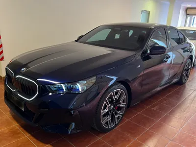 2024 بي ام دبليو الفئة الخامسة 520 أي إم كت