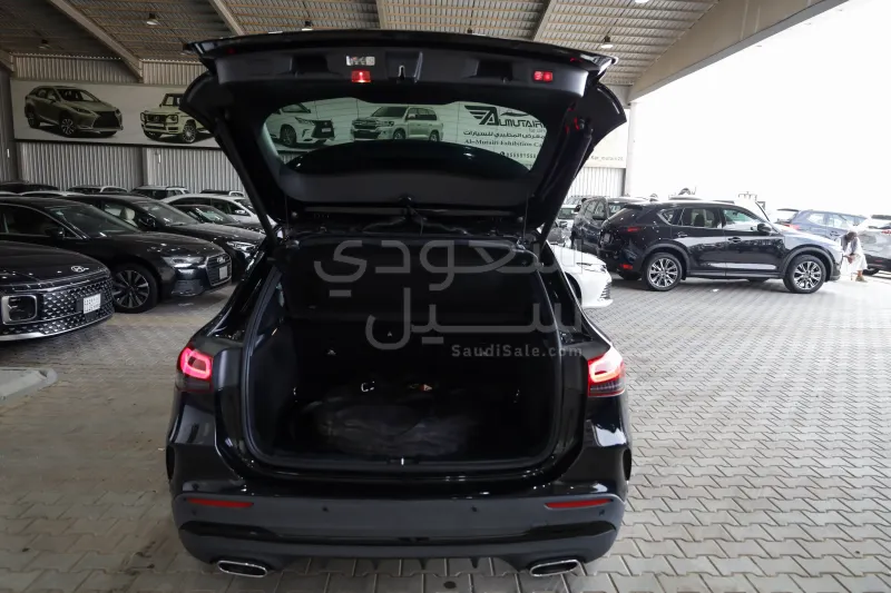 2023 Mercedes-Benz GLA 200