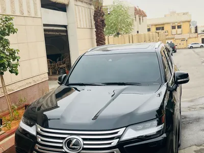 2024 لكزس إل إكس 600