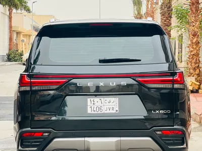 2024 لكزس إل إكس 600