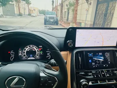 2024 لكزس إل إكس 600