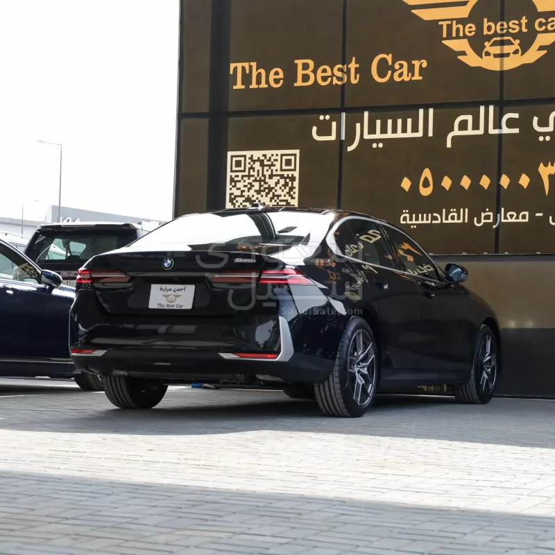 2026 بي ام دبليو الفئة الخامسة 520 أي