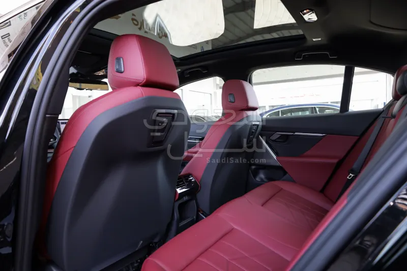 2026 بي ام دبليو الفئة الخامسة 520 أي