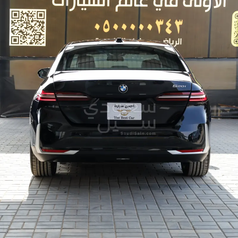 2026 بي ام دبليو الفئة الخامسة 520 أي