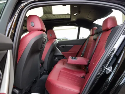 2026 بي ام دبليو الفئة الخامسة 520 أي