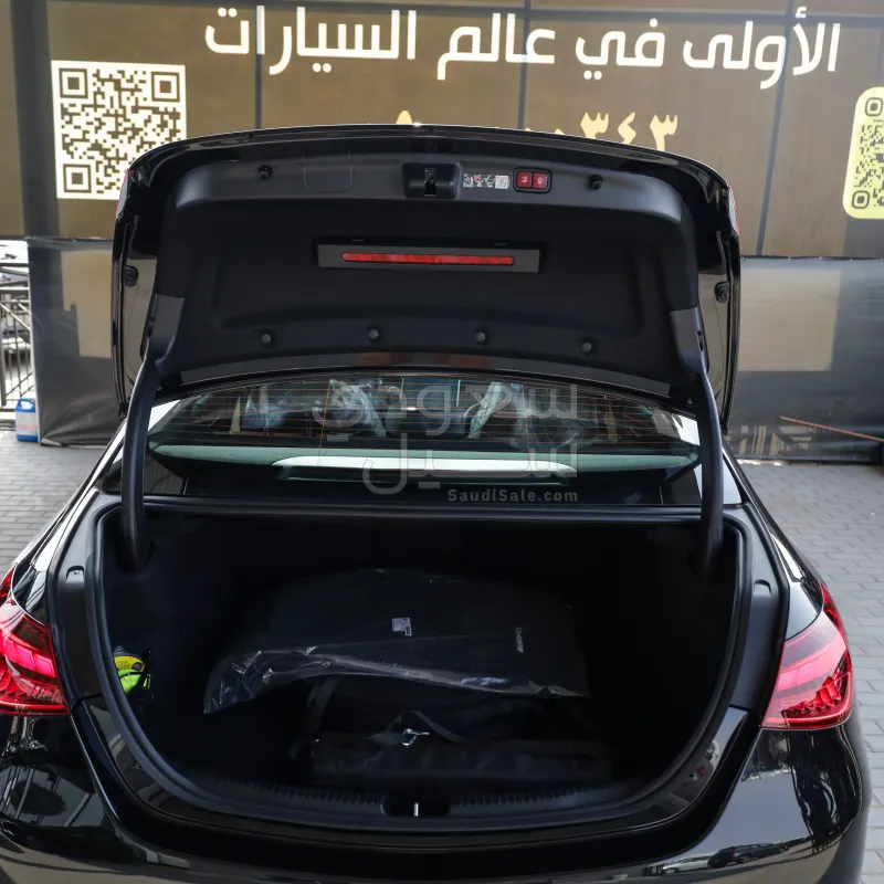 2025 مرسيدس - بنز سي 200