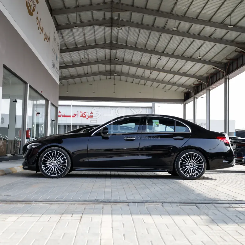 2025 مرسيدس - بنز سي 200