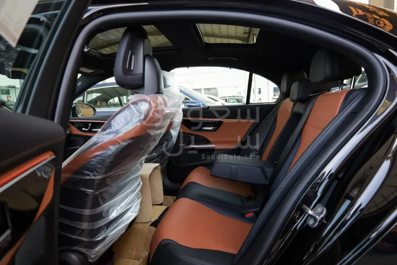 2025 مرسيدس - بنز سي 200