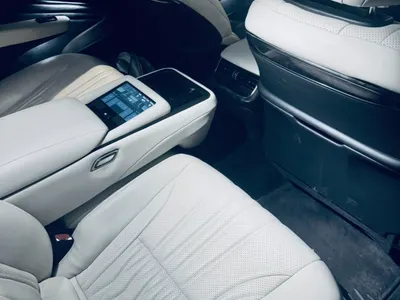 2019 لكزس إل إس 500