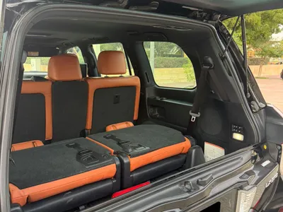 2017 لكزس إل إكس 570