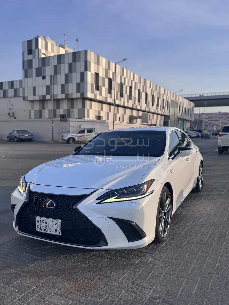 2020 لكزس إي إس 350 اف سبورت