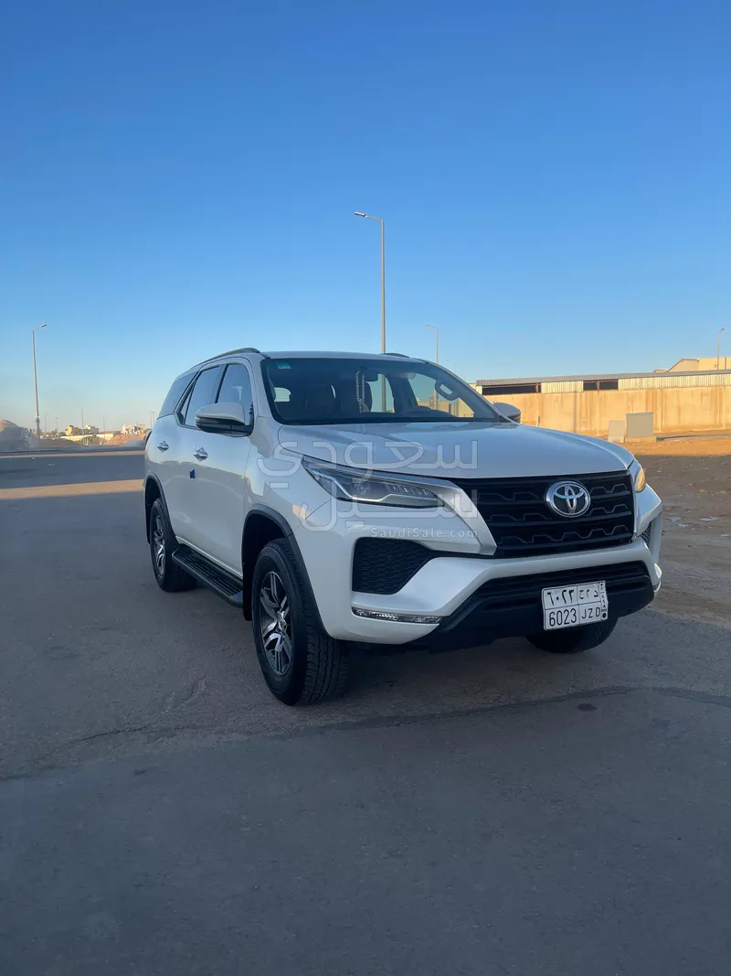 2021 تويوتا فورشنر جي اكس