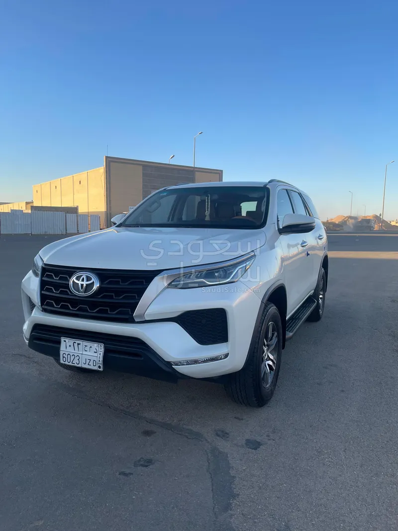 2021 تويوتا فورشنر جي اكس