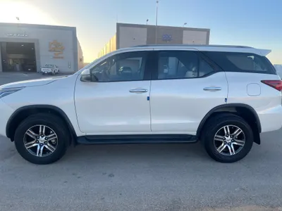 2021 تويوتا فورشنر جي اكس