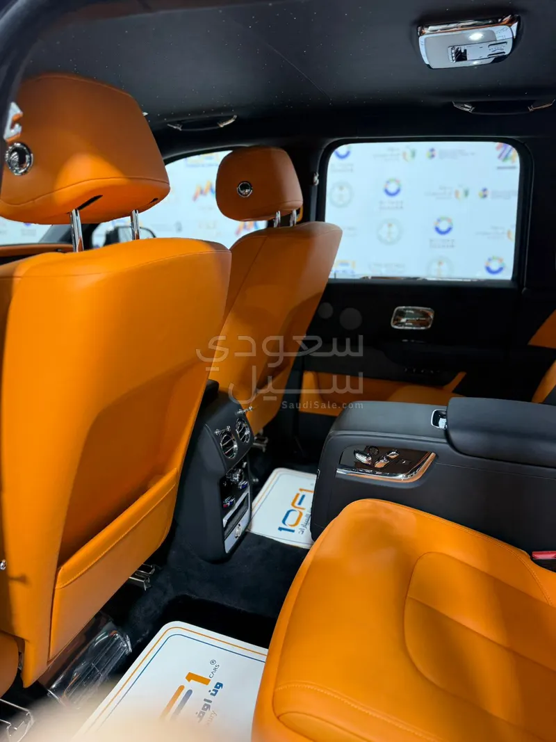 2023 Rolls-Royce Cullinan Silver Badge