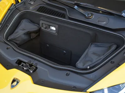 2018 لمبرجيني هوراكان بيرفورمانت