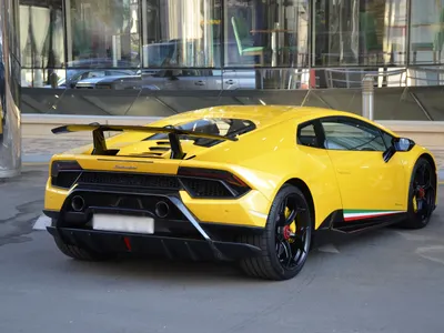 2018 لمبرجيني هوراكان بيرفورمانت