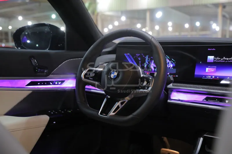 2025 BMW 7 Series 740i