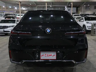 2025 BMW 7 Series 740i
