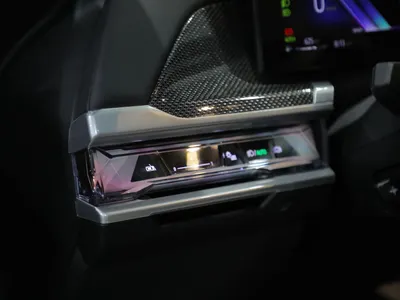 2025 BMW 7 Series 740i