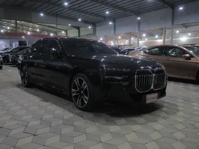 2025 بي ام دبليو الفئة السابعة 740أي