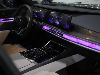2025 BMW 7 Series 740i