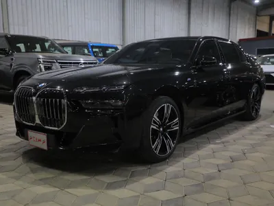 2025 BMW 7 Series 740i