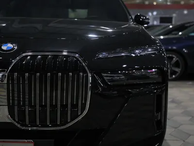 2025 BMW 7 Series 740i