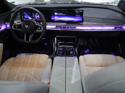 2025 BMW 7 Series 740i