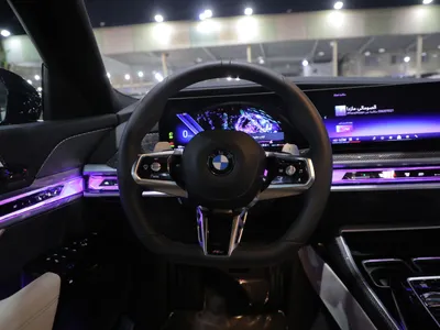 2025 BMW 7 Series 740i