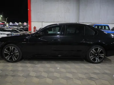 2025 BMW 7 Series 740i