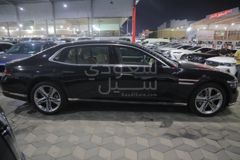 2025 جينيسيس جي 90