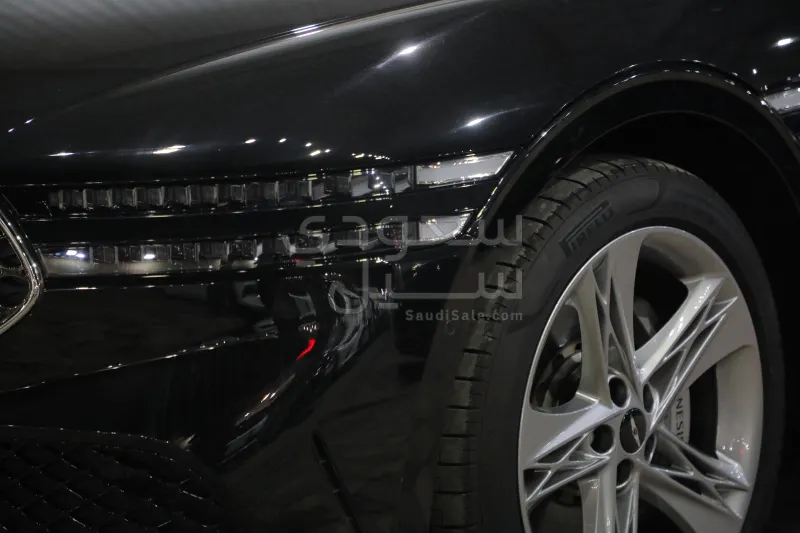 2025 جينيسيس جي 90