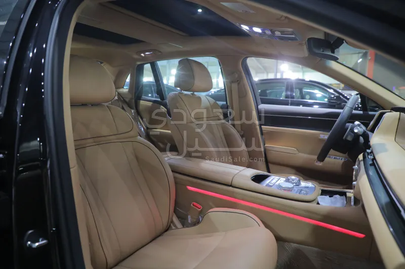 2025 جينيسيس جي 90