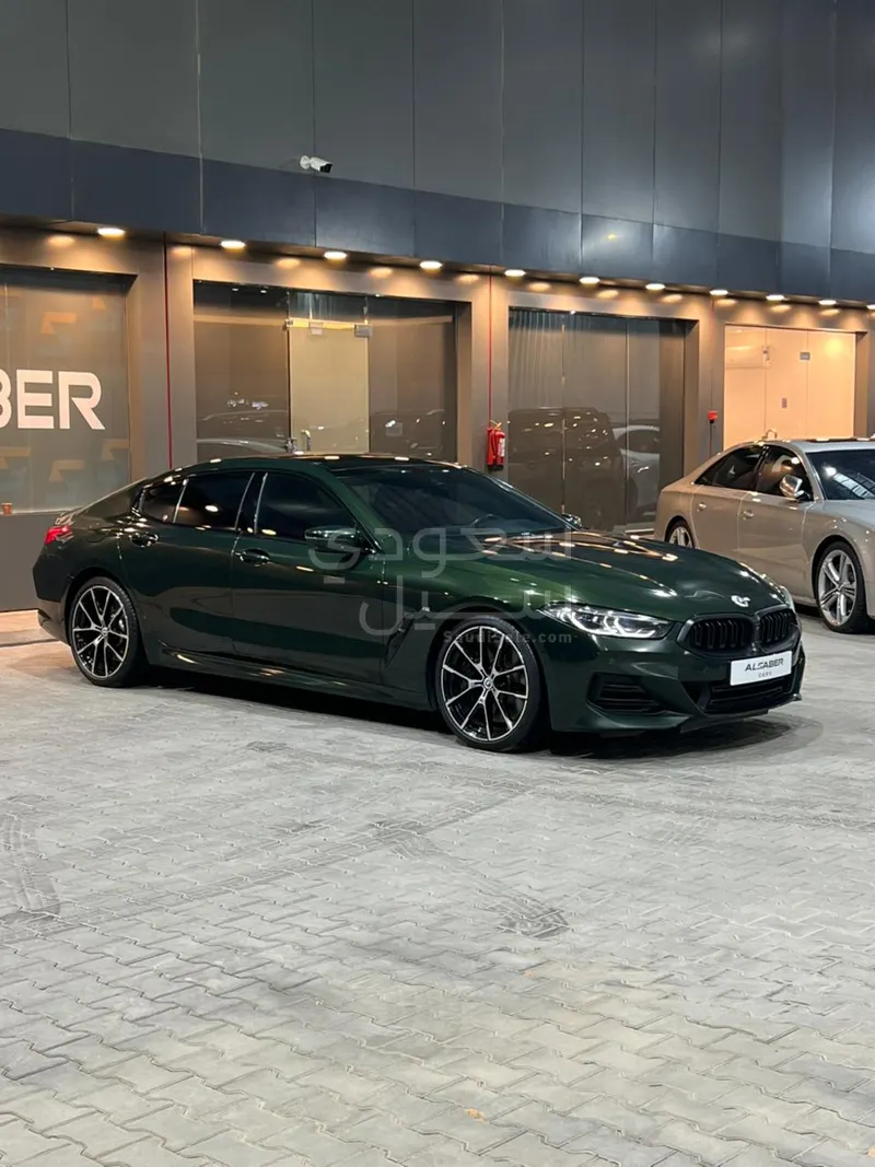 2023 BMW 8 Series 840i