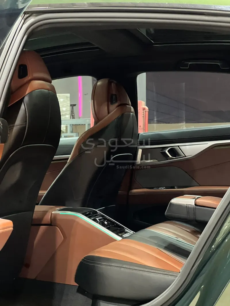 2023 BMW 8 Series 840i