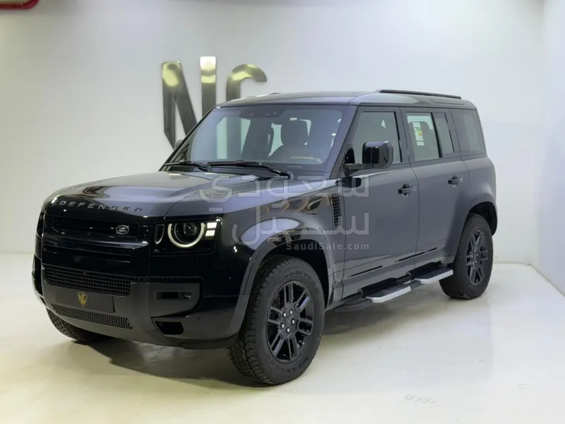 2026 Land Rover Defender X dynamic