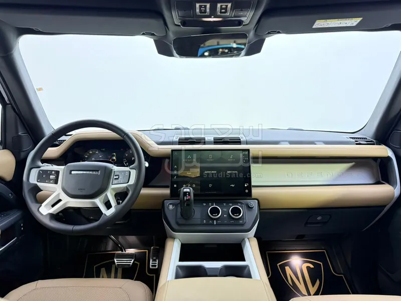 2026 Land Rover Defender X dynamic