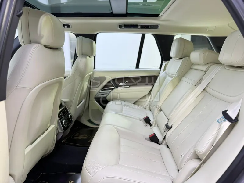 2023 لاند روفر رينج روفر فوج اس اي