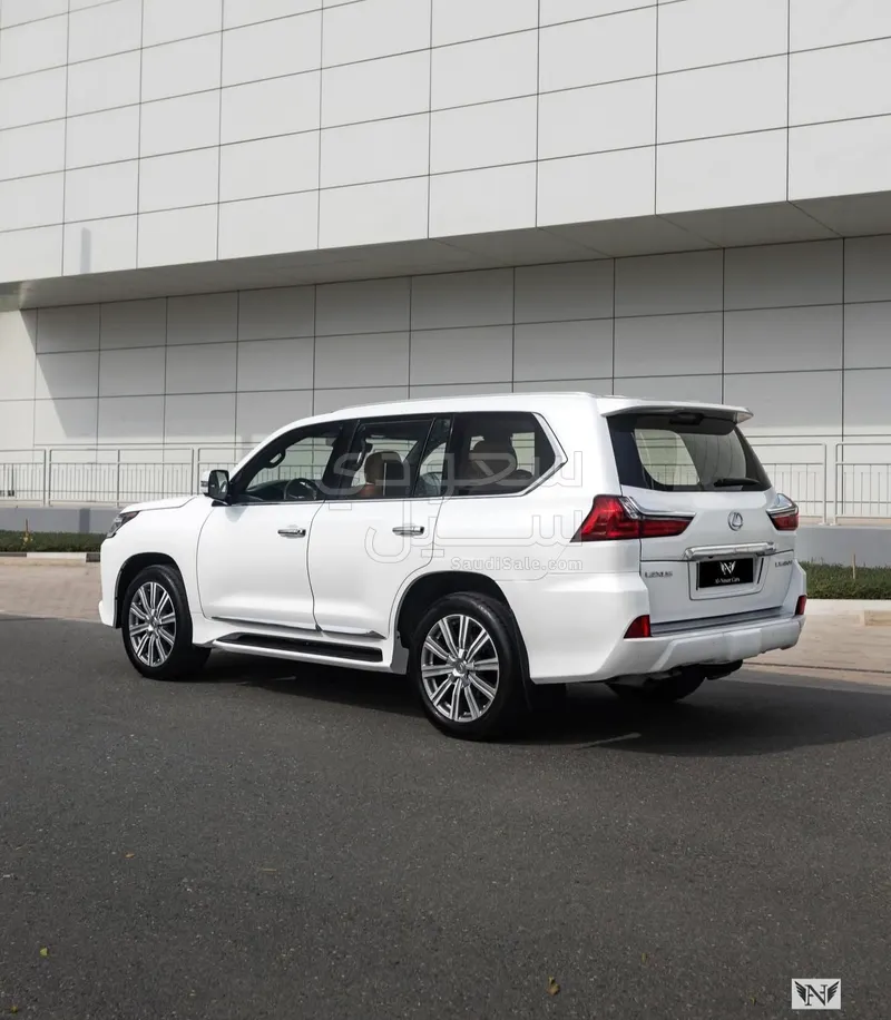 2020 Lexus LX 450d