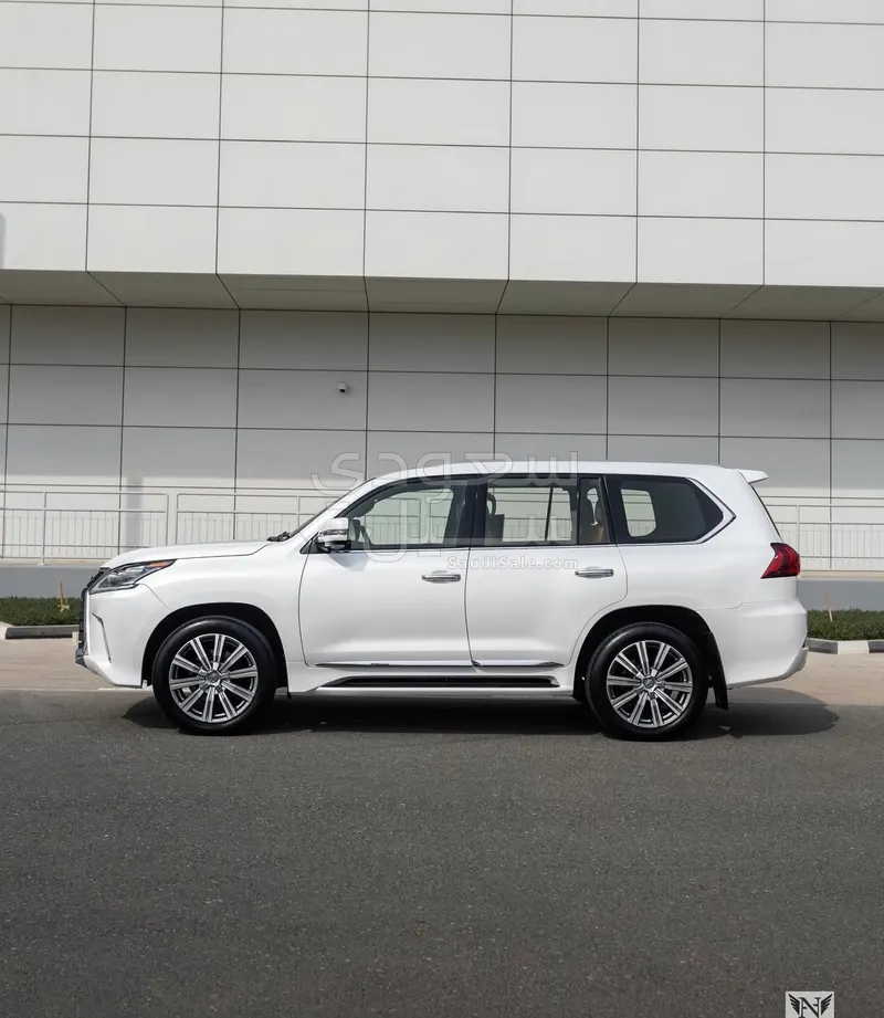 2020 Lexus LX 450d