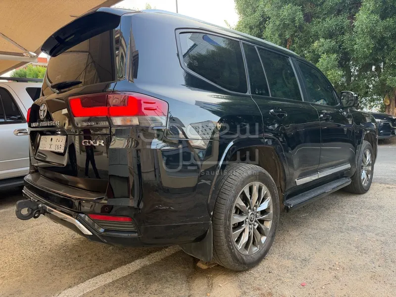 2024 Toyota Land Cruiser GXR 4