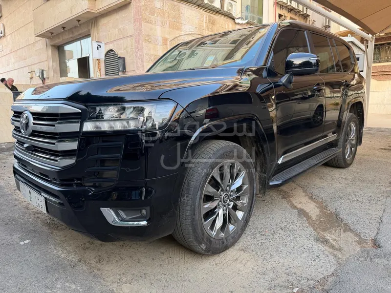 2024 Toyota Land Cruiser GXR 4