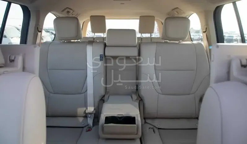 2025 تويوتا لاند كروزر جي اكس ار