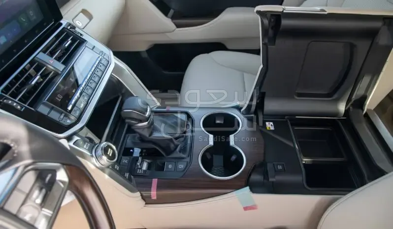 2025 تويوتا لاند كروزر جي اكس ار